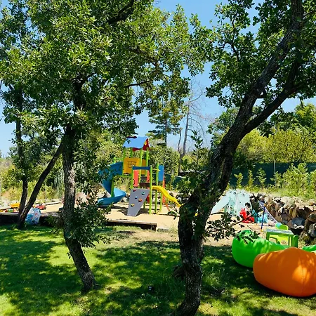 فيلة Village Smokinia سوزوبول